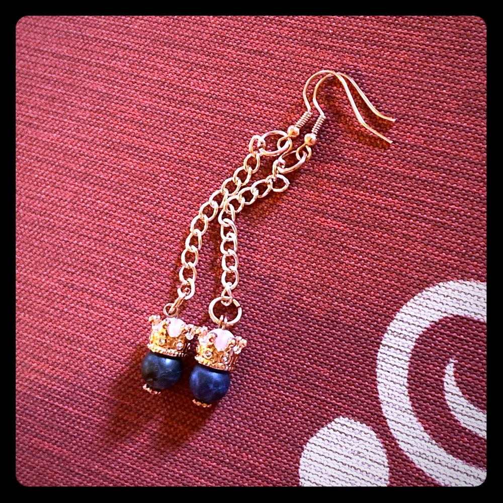 👑QUEEN Rose GP Crown & Sodalite Dangle Earrings👑